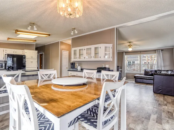 624 2nd Ave S, Fairfield, MT 59436