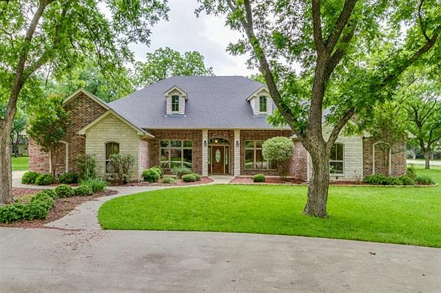 1st image of 7407 Hampton Dr