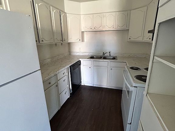 4th image of 2109 51st St #C