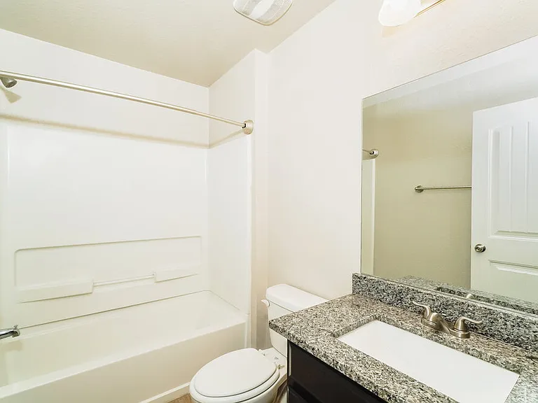 1545 Birmingham Dr — Photo 14