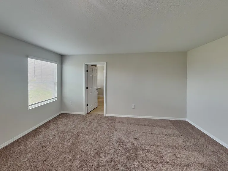 4075 Gardenia Ave — Photo 21