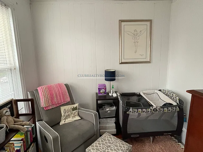 17 Bigelow St #2 — Photo 4