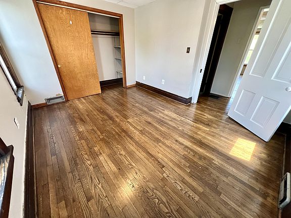 3rd image of 1826 5th Ave