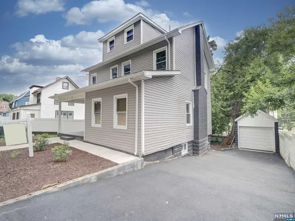 22 Pine Grove Ter #24, Newark, NJ 07106