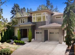 Parishs Garden Trs, Kirkland, WA 98033