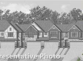 1611 Brook Grove Dr, Euless, TX 76039