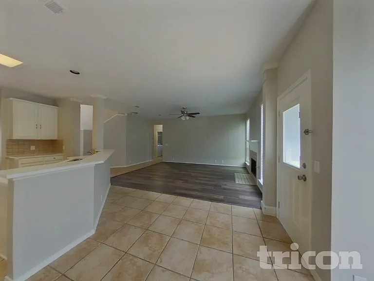 4504 Vista Meadows Dr — Photo 5