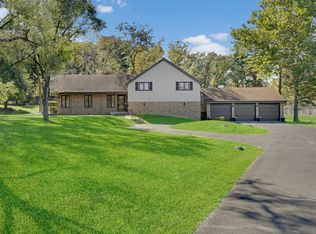 3317 E Buried Oak Dr, Crete, IL 60417