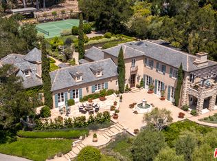 805 Picacho Ln, Santa Barbara, CA 93108