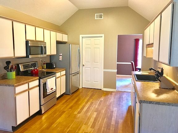 3rd image of 7206 Noah Ln