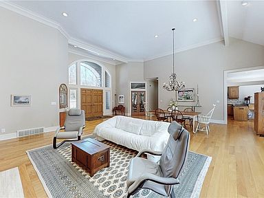 17351 Red Fox Trl, Chagrin Falls, OH 44023 | Zillow