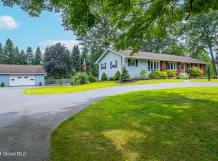 4 Marcel Rd, Halfmoon, NY 12065