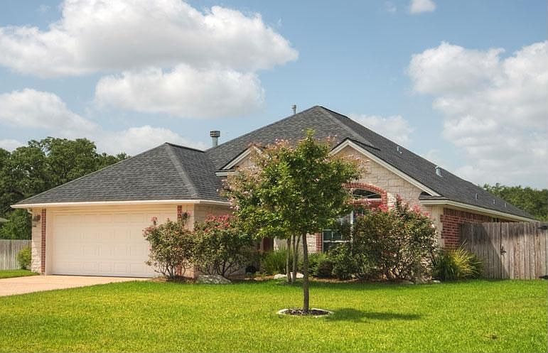 1st image of 8422 Lauren Dr