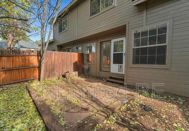 2433 S Seclusion Ln — Photo 19