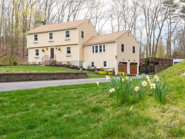 9 Lillian Dr, Ipswich, MA 01938