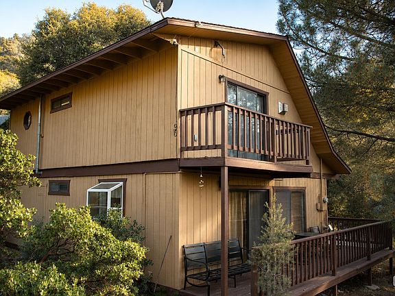 3rd image of 2320 Glacier Dr