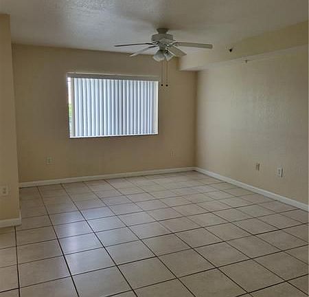 3rd image of 201 SW Palm Dr APT 104