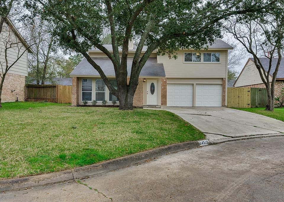 1st image of 14515 Cypress Leaf Dr