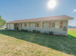 10503 N McCoy Rd, Newman Lake, WA 99025