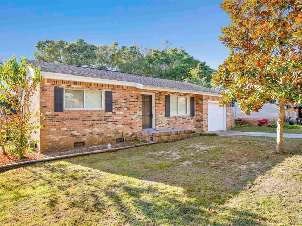 2885 Logan Dr, Pensacola, FL 32503