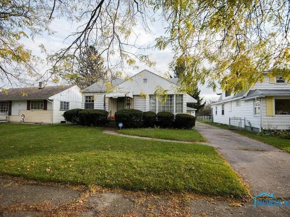 3228 E Manhattan Blvd, Toledo, OH 43611