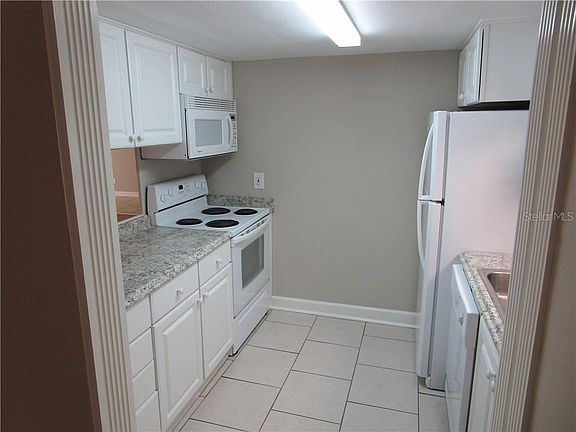 3rd image of 510 Gulf Shore Dr Unit 722