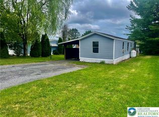 77 Derose St, Walnutport, PA 18088