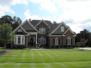 921 Riverwood Dr, Clayton, NC 27527