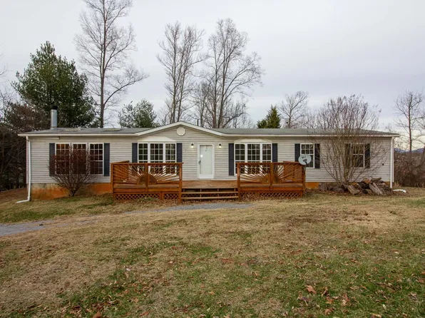 1681 Ashley Dr, Hardy, VA 24101