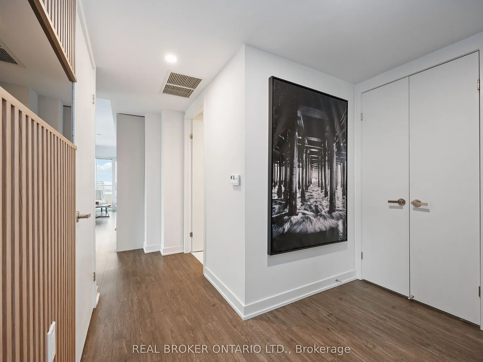 3 bed, $4,200 — Photo 4