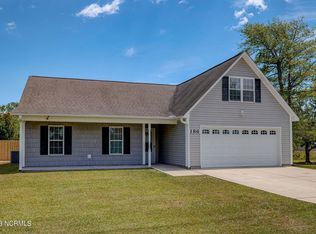 186 Windfield Ln, Holly Ridge, NC 28445