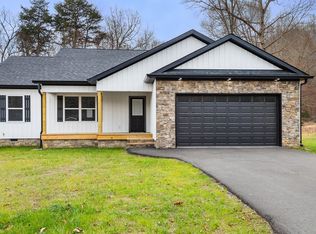 402 Old State Highway 8, Dunlap, TN 37327