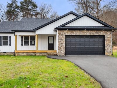 402 Old State Highway 8, Dunlap, TN, 37327