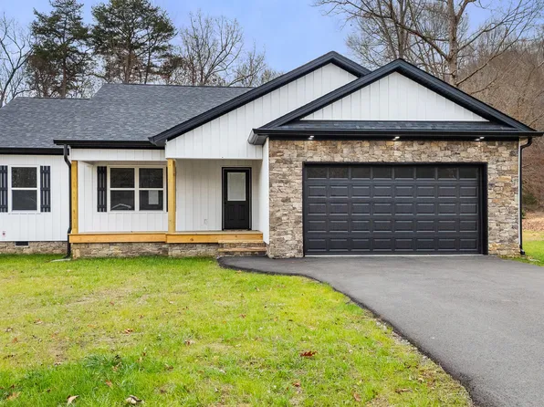 402 Old State Highway 8, Dunlap, TN 37327