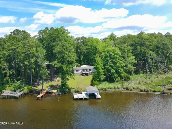 1045 River Road, Blounts Creek, NC 27814