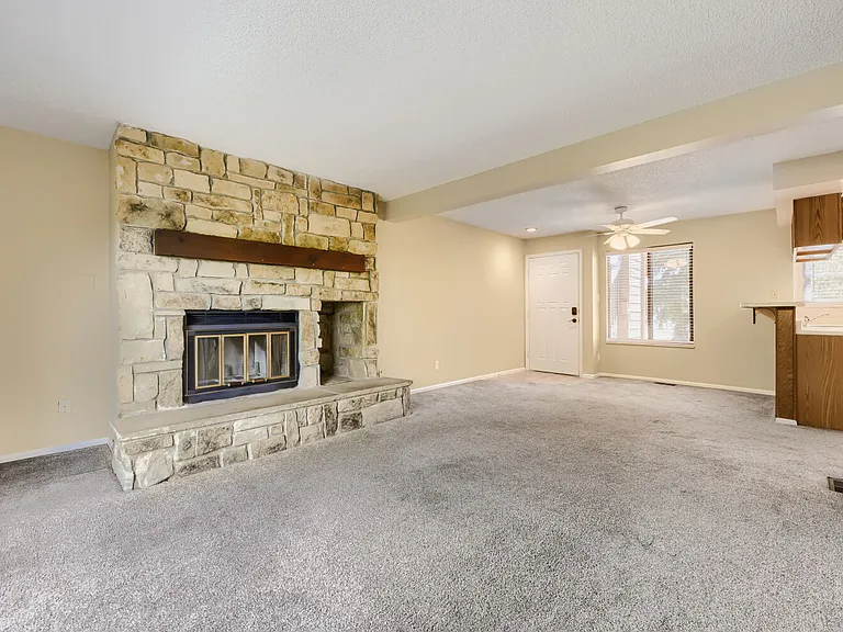 1012 Moorings Dr #1 — Photo 4