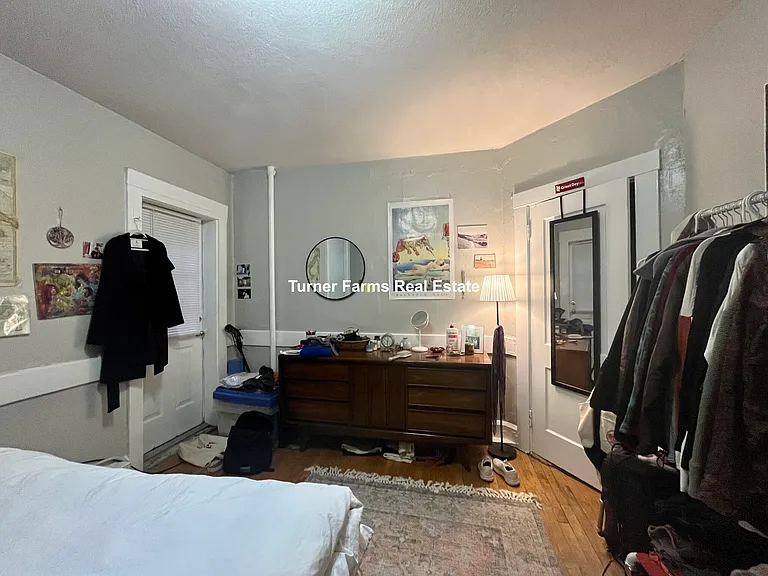 161 Endicott St — Photo 4