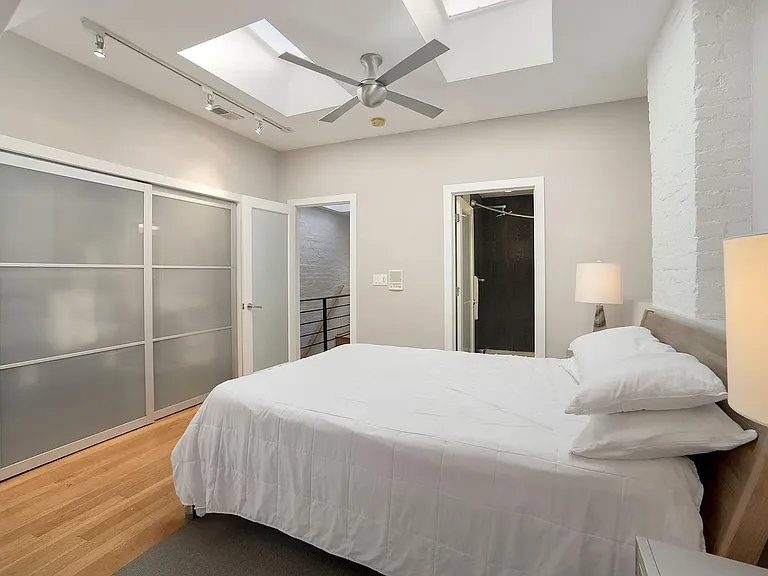 1538 Swann St NW #2 — Photo 14