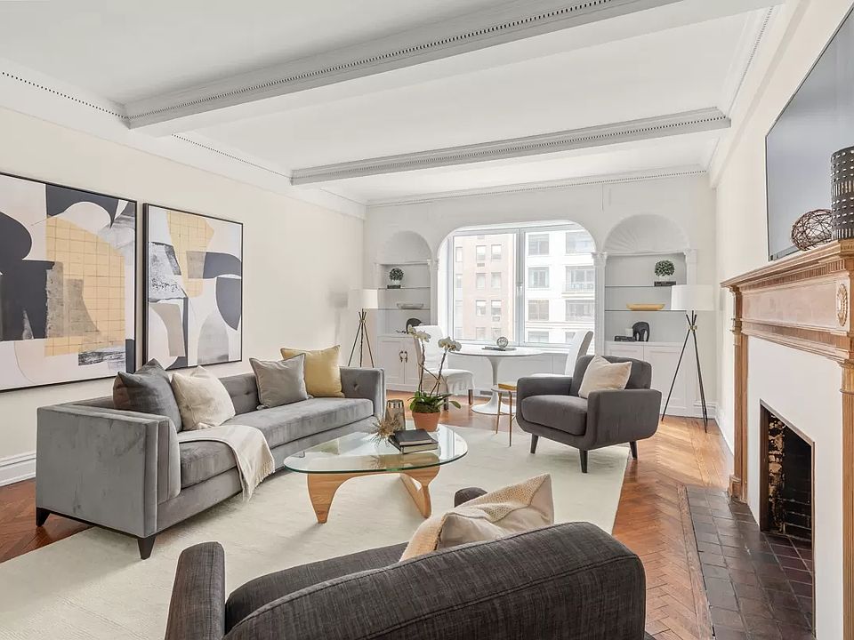 1st image of 1111 Park Ave APT 5A