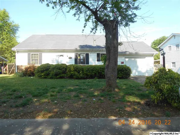 2712 Hillsboro Rd SW, Huntsville, AL 35805