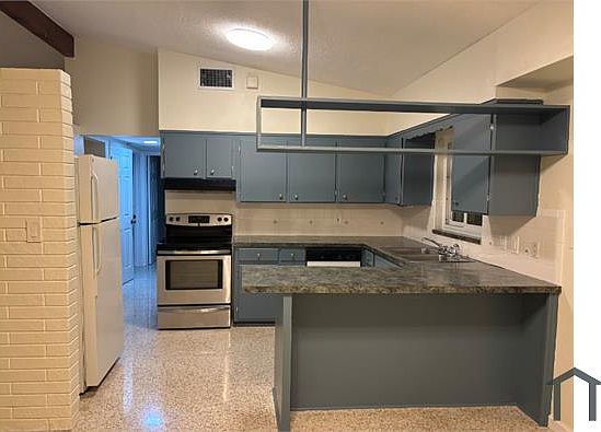 2nd image of 2246 Calexico Way S