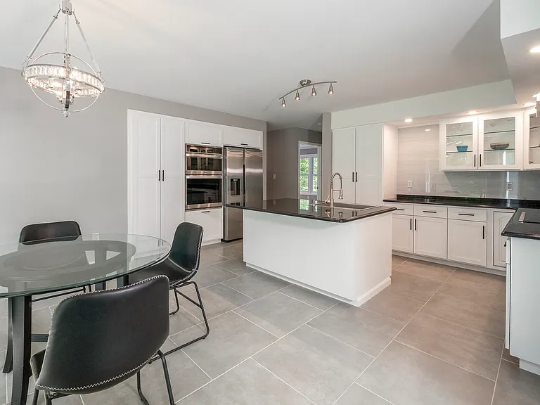 1117 Red Fox Rd — Photo 16