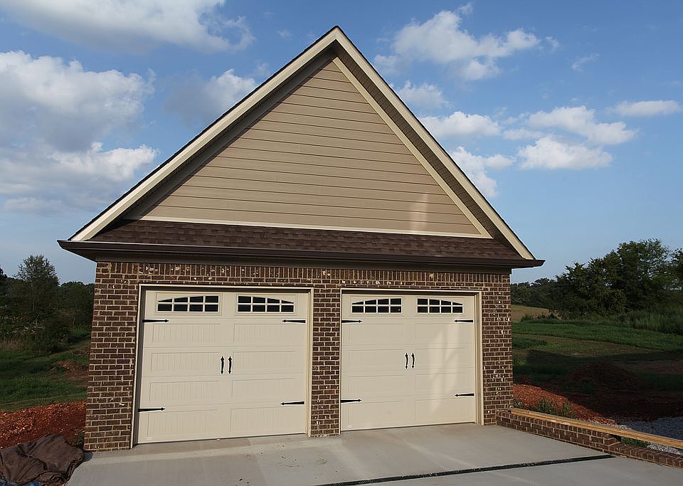 2nd image of 420 Fordes Crossing Dr