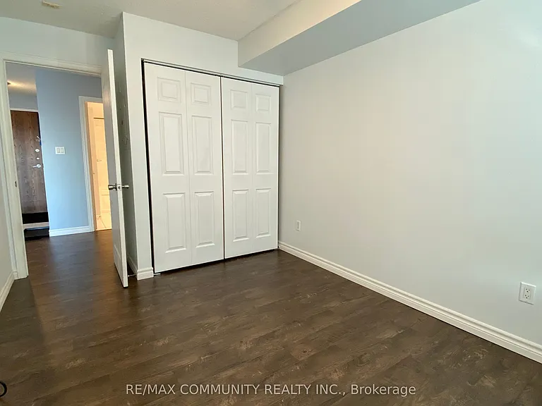 2772 Keele St #308 — Photo 9