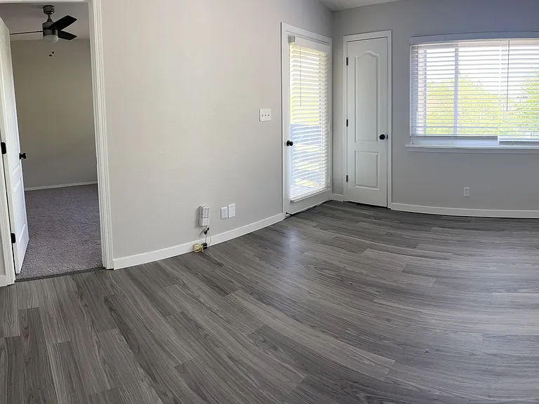 The Port Apartments — Photo 41