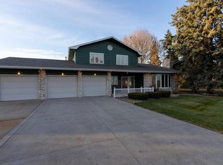 760 S Shore Dr, Hastings, NE 68901
