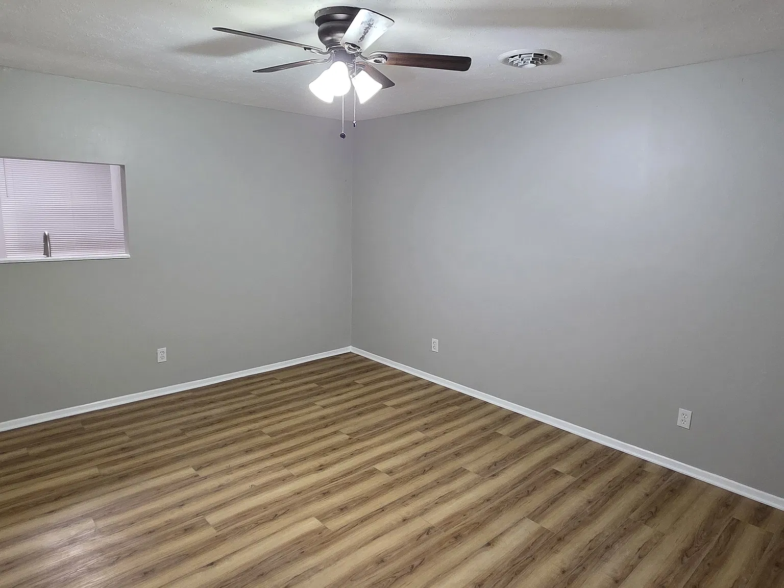 3800B Bond Dr — Photo 3