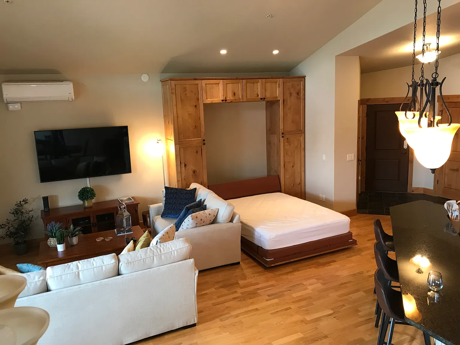 2 bed, 1500 sqft, $2,550 — Photo 4