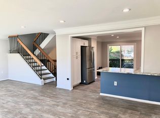 3145 Eakin Park Ct, Fairfax, VA 22031
