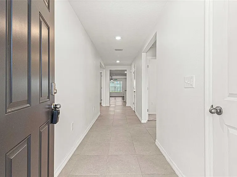 8687 SW 49th Ter — Photo 5